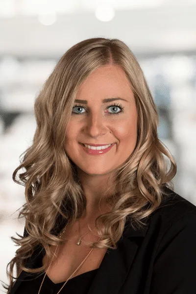 Julia Lehner Mk21984.png